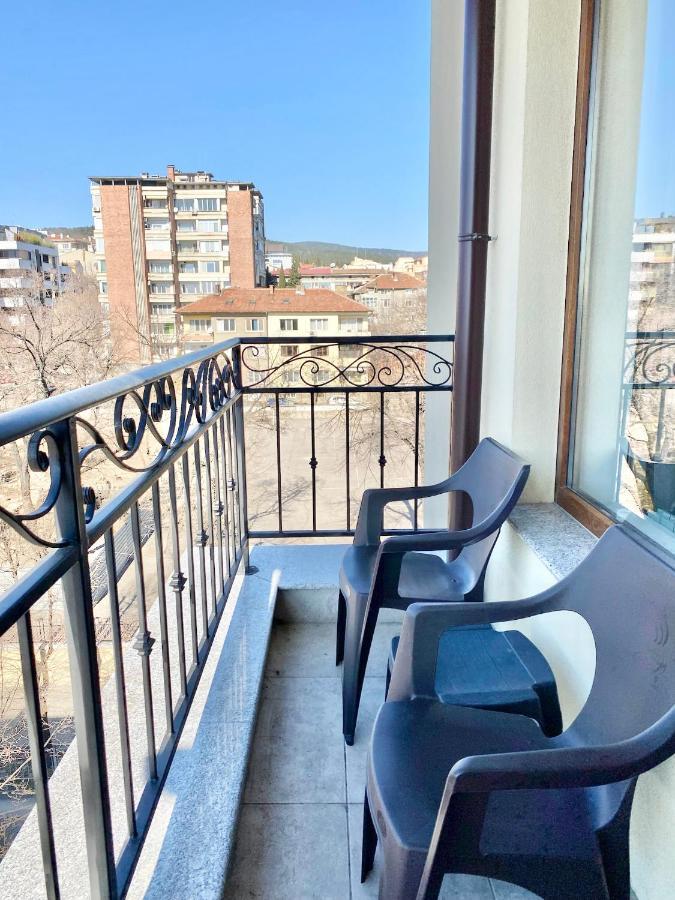 Central Apartment For 4 Guests Next To State Opera Stara Zagora Exteriör bild