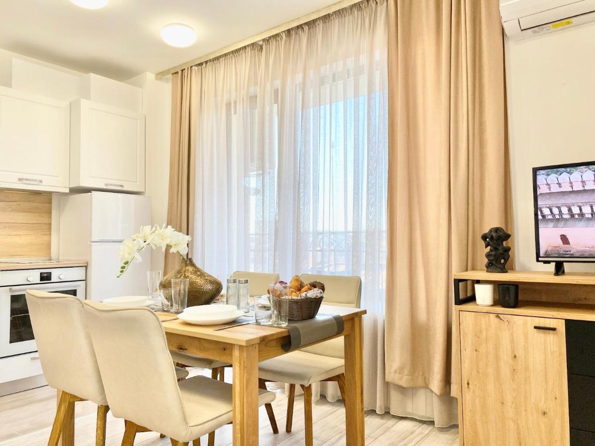 Central Apartment For 4 Guests Next To State Opera Stara Zagora Exteriör bild